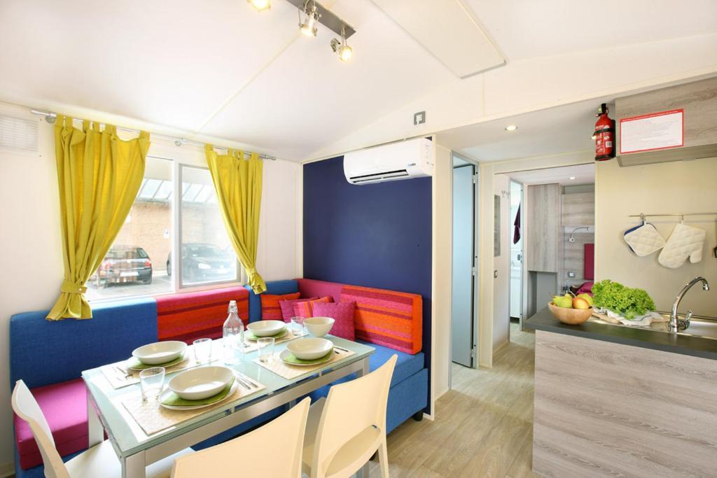 Casa Mobile Gustocamp A Caorle Hotel ภายนอก รูปภาพ